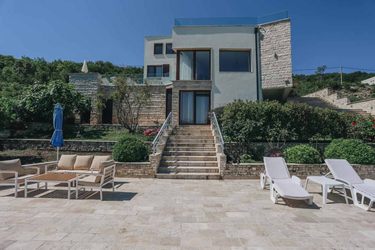 Villa Semiramis Тиват Екстериор снимка