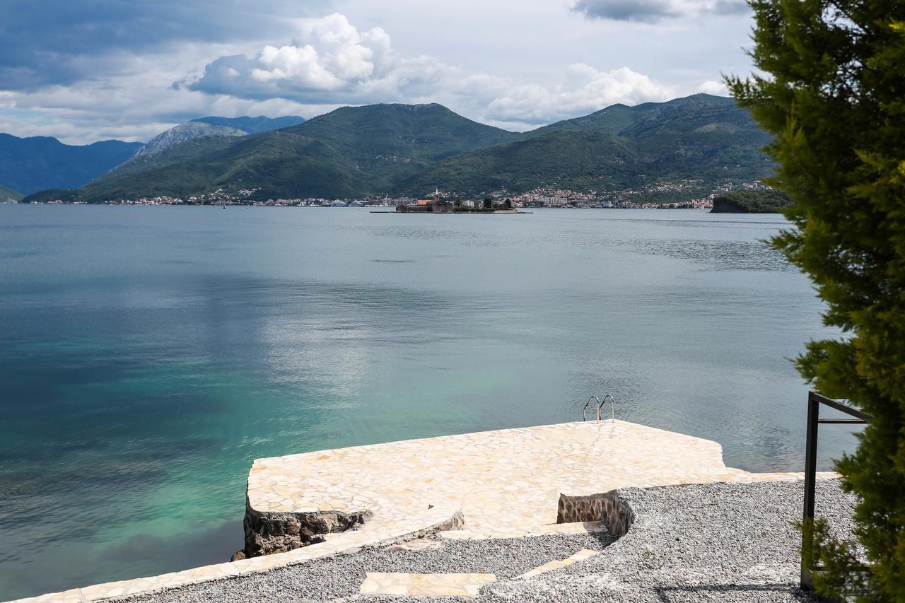 Villa Semiramis Тиват Екстериор снимка